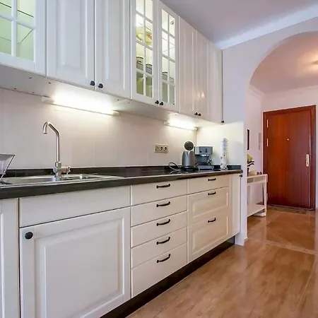 Torre Del Mar Апартаменти