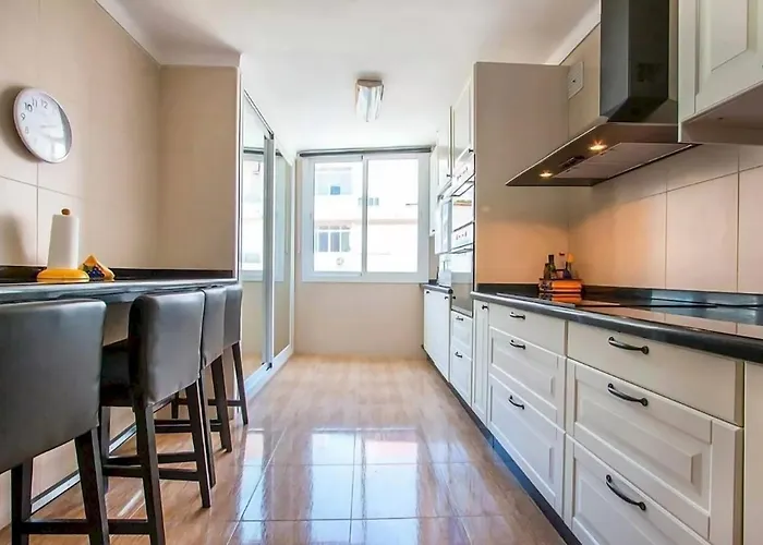 Torre Del Mar Apartment *